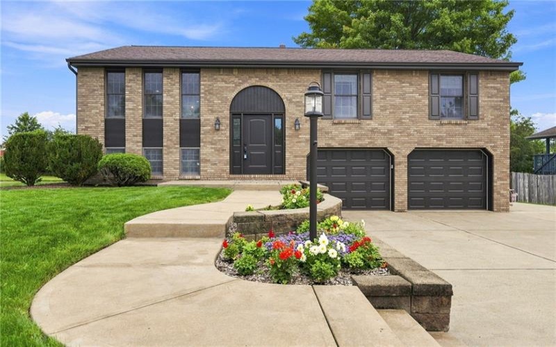 138 Rizzi Drive, Irwin, 15642, 3 Bedroom Bedrooms, 7 Room Rooms,2 BathroomBathrooms,Residential,For Sale,Rizzi Drive,1769769