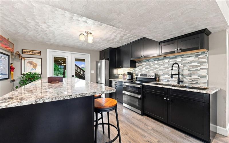 138 Rizzi Drive, Irwin, 15642, 3 Bedroom Bedrooms, 7 Room Rooms,2 BathroomBathrooms,Residential,For Sale,Rizzi Drive,1769769