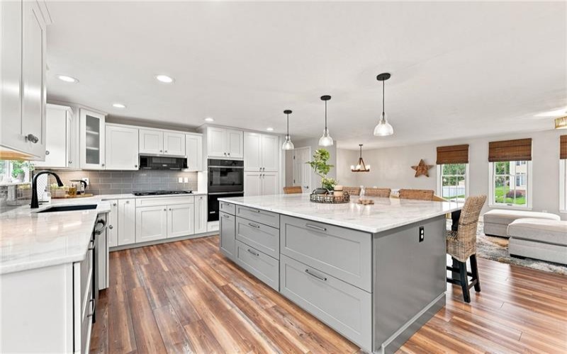 138 Rizzi Drive, Irwin, 15642, 3 Bedroom Bedrooms, 7 Room Rooms,2 BathroomBathrooms,Residential,For Sale,Rizzi Drive,1769769