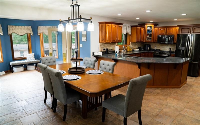 2182 Bradbury Ln, North Huntingdon, 15642, 5 Bedroom Bedrooms, 14 Room Rooms,5.2 BathroomBathrooms,Residential,For Sale,Bradbury Ln,1769790