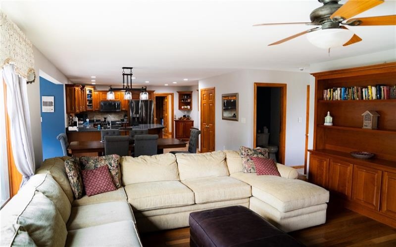 2182 Bradbury Ln, North Huntingdon, 15642, 5 Bedroom Bedrooms, 14 Room Rooms,5.2 BathroomBathrooms,Residential,For Sale,Bradbury Ln,1769790