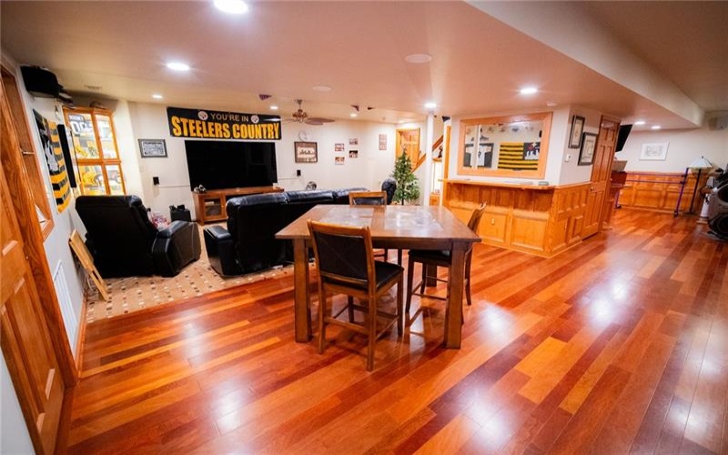 2182 Bradbury Ln, North Huntingdon, 15642, 5 Bedroom Bedrooms, 14 Room Rooms,5.2 BathroomBathrooms,Residential,For Sale,Bradbury Ln,1769790