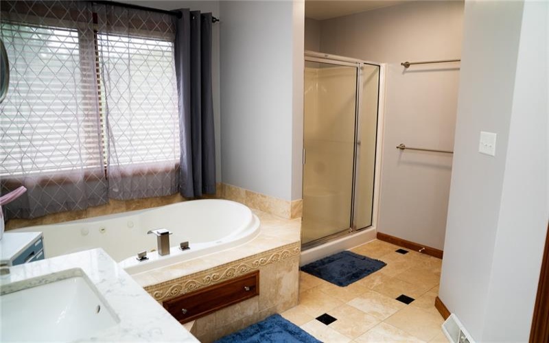 2182 Bradbury Ln, North Huntingdon, 15642, 5 Bedroom Bedrooms, 14 Room Rooms,5.2 BathroomBathrooms,Residential,For Sale,Bradbury Ln,1769790