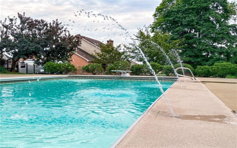 2182 Bradbury Ln, North Huntingdon, 15642, 5 Bedroom Bedrooms, 14 Room Rooms,5.2 BathroomBathrooms,Residential,For Sale,Bradbury Ln,1769790