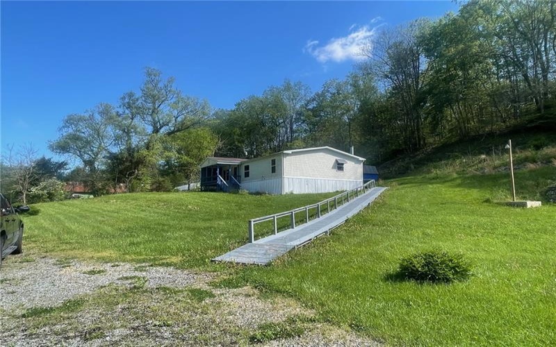 358 Smith Creek Rd, Spraggs, 15362, 3 Bedrooms Bedrooms, ,2 BathroomsBathrooms,Residential,For Sale,Smith Creek Rd,1757557