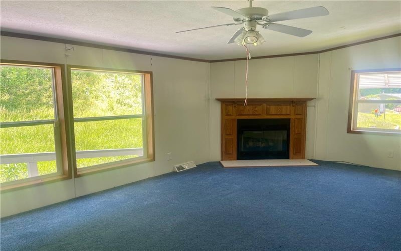 358 Smith Creek Rd, Spraggs, 15362, 3 Bedrooms Bedrooms, ,2 BathroomsBathrooms,Residential,For Sale,Smith Creek Rd,1757557