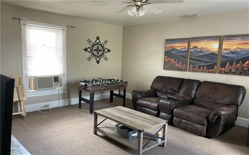 213 Central Ave, Canonsburg, 15317, 4 Bedrooms Bedrooms, ,4 BathroomsBathrooms,Residential,For Sale,Central Ave,1763015