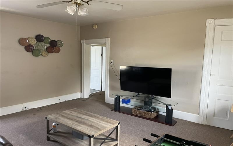 213 Central Ave, Canonsburg, 15317, 4 Bedrooms Bedrooms, ,4 BathroomsBathrooms,Residential,For Sale,Central Ave,1763015