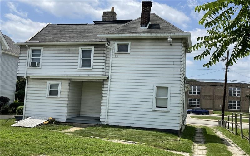 213 Central Ave, Canonsburg, 15317, 4 Bedrooms Bedrooms, ,4 BathroomsBathrooms,Residential,For Sale,Central Ave,1763015