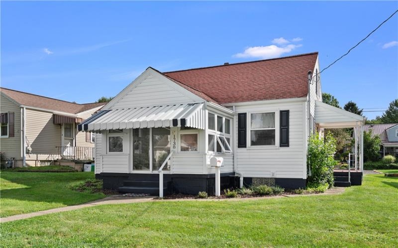 1738 Raymond Ave, Latrobe, 15650, 3 Bedroom Bedrooms, 7 Room Rooms,1 BathroomBathrooms,Residential,For Sale,Raymond Ave,1767263