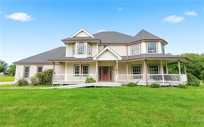 259 Center St, Carmichaels, 15320, 4 Bedroom Bedrooms, ,3 BathroomBathrooms,Residential,For Sale,Center St,1769438