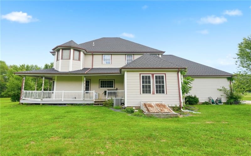 259 Center St, Carmichaels, 15320, 4 Bedroom Bedrooms, ,3 BathroomBathrooms,Residential,For Sale,Center St,1769438