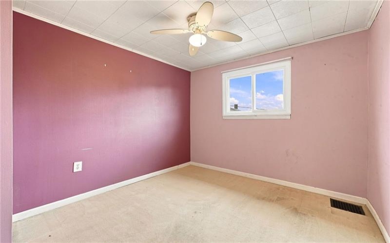 402 Franklin Ave, Vandergrift, 15690, 3 Bedroom Bedrooms, 8 Room Rooms,1.1 BathroomBathrooms,Residential,For Sale,Franklin Ave,1769446