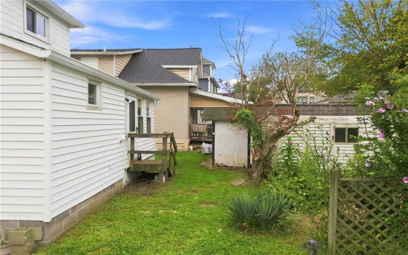 402 Franklin Ave, Vandergrift, 15690, 3 Bedroom Bedrooms, 8 Room Rooms,1.1 BathroomBathrooms,Residential,For Sale,Franklin Ave,1769446