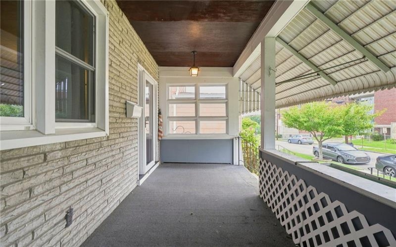 402 Franklin Ave, Vandergrift, 15690, 3 Bedroom Bedrooms, 8 Room Rooms,1.1 BathroomBathrooms,Residential,For Sale,Franklin Ave,1769446