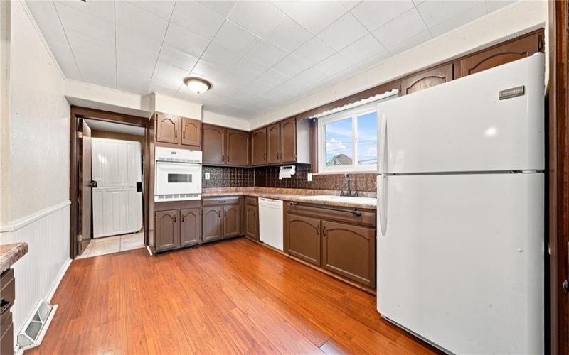 402 Franklin Ave, Vandergrift, 15690, 3 Bedroom Bedrooms, 8 Room Rooms,1.1 BathroomBathrooms,Residential,For Sale,Franklin Ave,1769446