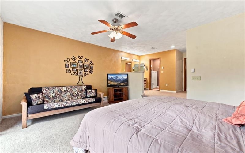 1733 Snowfield Drive, Hidden Valley, 15502, 3 Bedrooms Bedrooms, 8 Rooms Rooms,2 BathroomsBathrooms,Residential,For Sale,Snowfield Drive,1769652