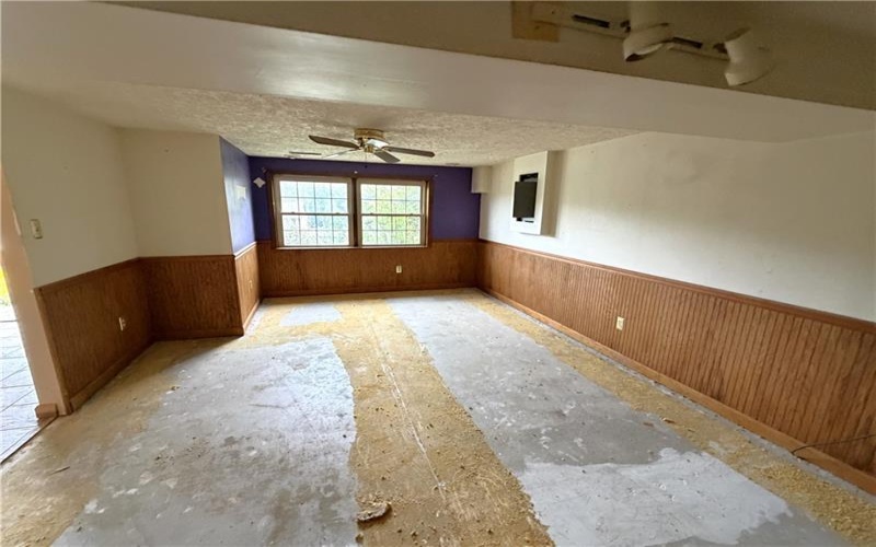 631 Wellington Drive, Greensburg, 15601, 3 Bedrooms Bedrooms, 7 Rooms Rooms,2.1 BathroomsBathrooms,Residential,For Sale,Wellington Drive,1769763