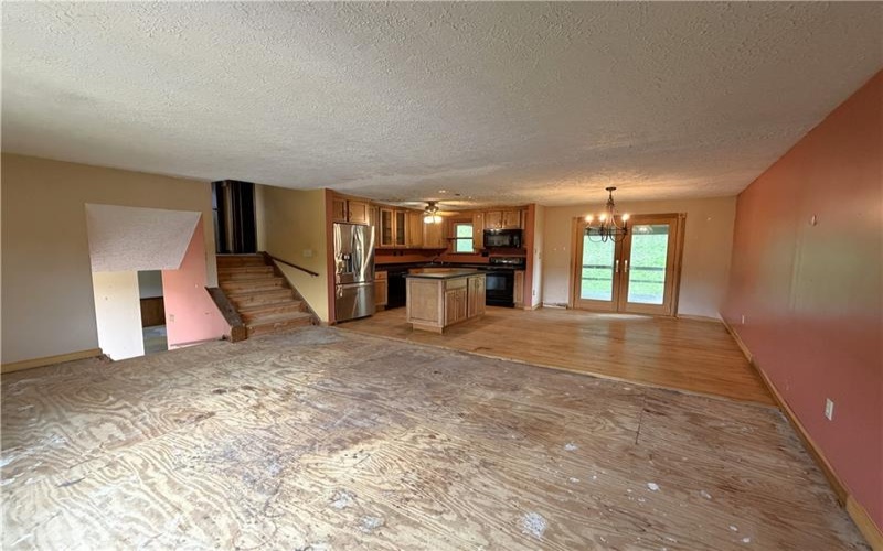 631 Wellington Drive, Greensburg, 15601, 3 Bedrooms Bedrooms, 7 Rooms Rooms,2.1 BathroomsBathrooms,Residential,For Sale,Wellington Drive,1769763