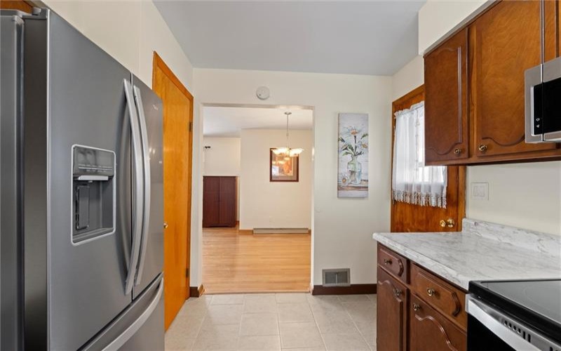 804 Redwood Dr, Mc Donald, 15057, 3 Bedrooms Bedrooms, ,2.1 BathroomsBathrooms,Residential,For Sale,Redwood Dr,1769788