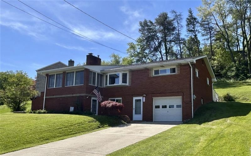 804 Redwood Dr, Mc Donald, 15057, 3 Bedrooms Bedrooms, ,2.1 BathroomsBathrooms,Residential,For Sale,Redwood Dr,1769788