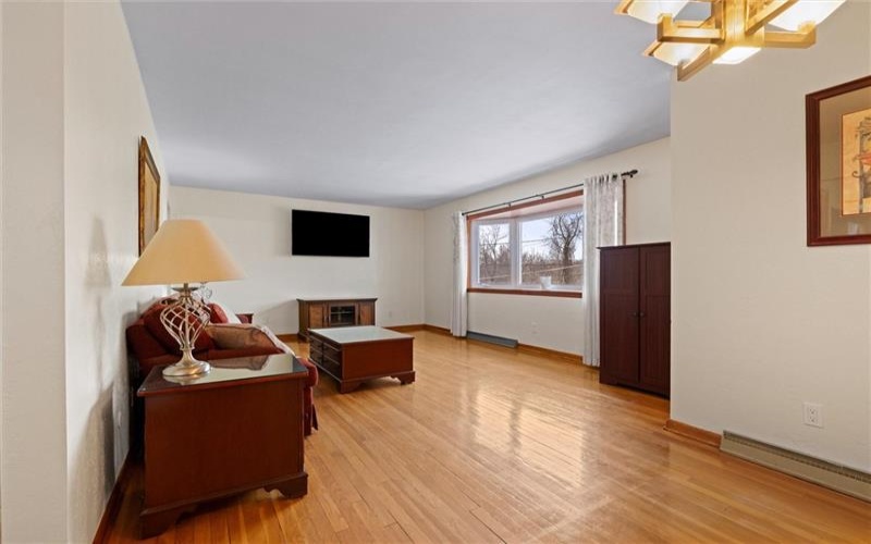 804 Redwood Dr, Mc Donald, 15057, 3 Bedrooms Bedrooms, ,2.1 BathroomsBathrooms,Residential,For Sale,Redwood Dr,1769788
