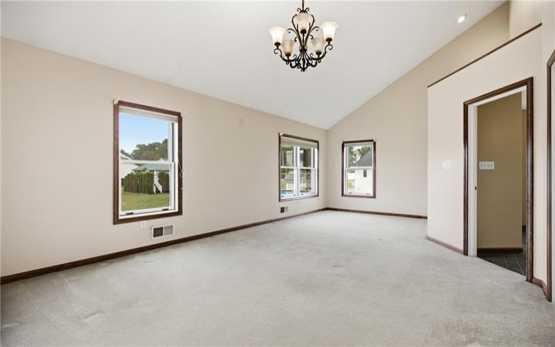 1019 Kimberly Drive, Uniontown, 15401, 4 Bedrooms Bedrooms, 11 Rooms Rooms,2.2 BathroomsBathrooms,Residential,For Sale,Kimberly Drive,1769923