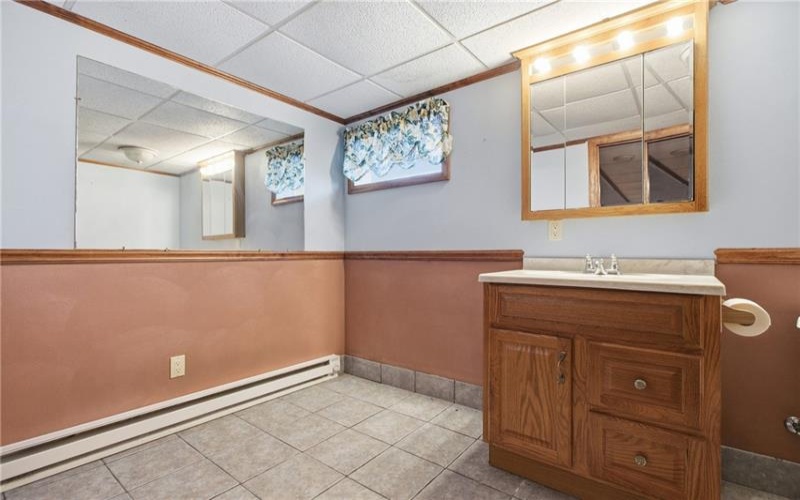1019 Kimberly Drive, Uniontown, 15401, 4 Bedrooms Bedrooms, 11 Rooms Rooms,2.2 BathroomsBathrooms,Residential,For Sale,Kimberly Drive,1769923