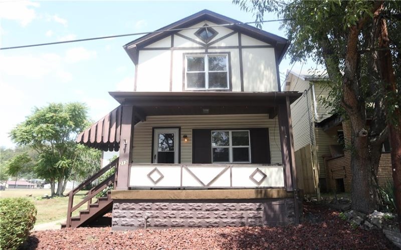 213 2nd Ave, Elco, 15434, 2 Bedrooms Bedrooms, 7 Rooms Rooms,3 BathroomsBathrooms,Residential,For Sale,2nd Ave,1769925