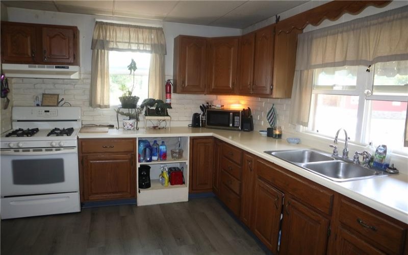 213 2nd Ave, Elco, 15434, 2 Bedrooms Bedrooms, 7 Rooms Rooms,3 BathroomsBathrooms,Residential,For Sale,2nd Ave,1769925