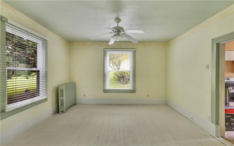 1262 Hancock Avenue, Vandergrift, 15690, 4 Bedroom Bedrooms, 10 Room Rooms,1 BathroomBathrooms,Residential,For Sale,Hancock Avenue,1768392