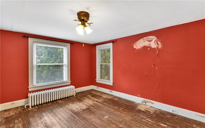 1262 Hancock Avenue, Vandergrift, 15690, 4 Bedroom Bedrooms, 10 Room Rooms,1 BathroomBathrooms,Residential,For Sale,Hancock Avenue,1768392
