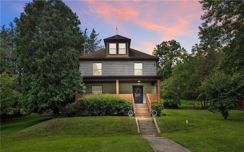 1262 Hancock Avenue, Vandergrift, 15690, 4 Bedroom Bedrooms, 10 Room Rooms,1 BathroomBathrooms,Residential,For Sale,Hancock Avenue,1768392