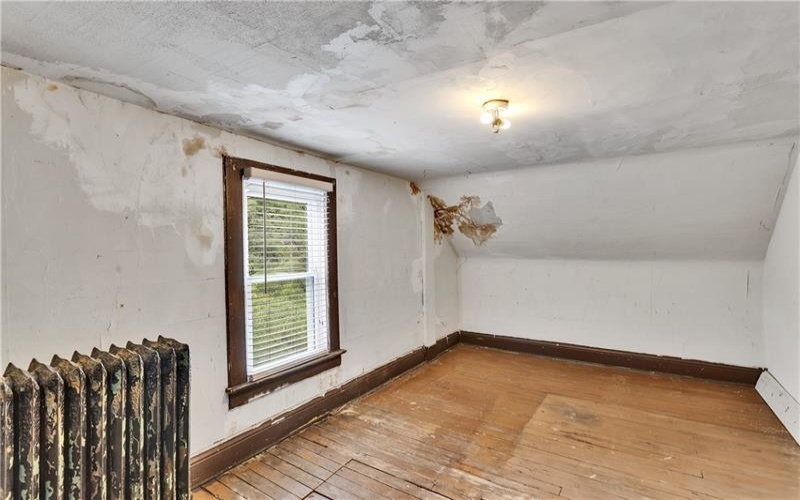 1262 Hancock Avenue, Vandergrift, 15690, 4 Bedroom Bedrooms, 10 Room Rooms,1 BathroomBathrooms,Residential,For Sale,Hancock Avenue,1768392