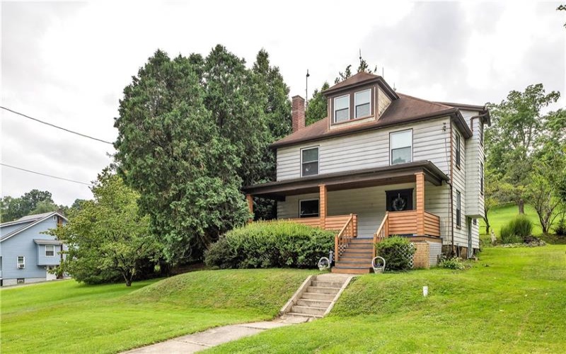 1262 Hancock Avenue, Vandergrift, 15690, 4 Bedroom Bedrooms, 10 Room Rooms,1 BathroomBathrooms,Residential,For Sale,Hancock Avenue,1768392