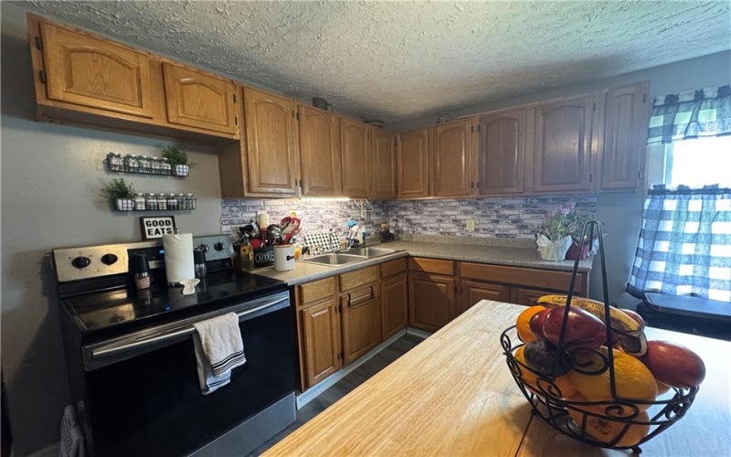 128 Keeny Row, New Salem, 15468, 2 Bedrooms Bedrooms, 5 Rooms Rooms,1 BathroomBathrooms,Residential,For Sale,Keeny Row,1769960