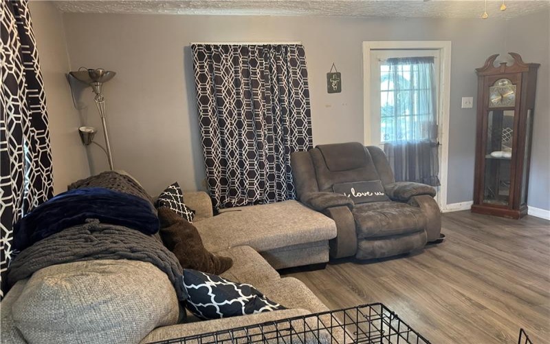 128 Keeny Row, New Salem, 15468, 2 Bedrooms Bedrooms, 5 Rooms Rooms,1 BathroomBathrooms,Residential,For Sale,Keeny Row,1769960