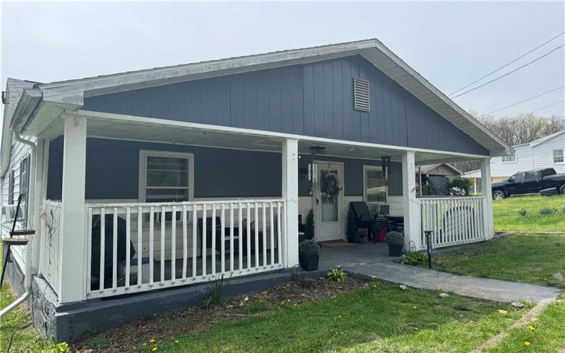 128 Keeny Row, New Salem, 15468, 2 Bedrooms Bedrooms, 5 Rooms Rooms,1 BathroomBathrooms,Residential,For Sale,Keeny Row,1769960