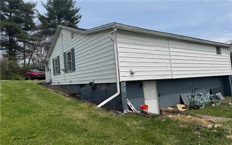 128 Keeny Row, New Salem, 15468, 2 Bedrooms Bedrooms, 5 Rooms Rooms,1 BathroomBathrooms,Residential,For Sale,Keeny Row,1769960