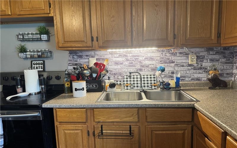 128 Keeny Row, New Salem, 15468, 2 Bedrooms Bedrooms, 5 Rooms Rooms,1 BathroomBathrooms,Residential,For Sale,Keeny Row,1769960