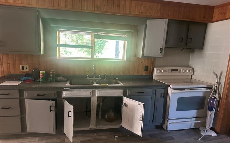 326 Riverside, Van Meter, 15479, 5 Bedrooms Bedrooms, 10 Rooms Rooms,1.1 BathroomsBathrooms,Residential,For Sale,Riverside,1769962