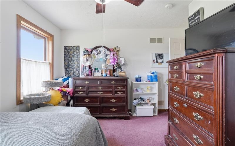 220 Main Rd, West Alexander, 15376, 4 Bedrooms Bedrooms, ,2.1 BathroomsBathrooms,Residential,For Sale,Main Rd,1759949