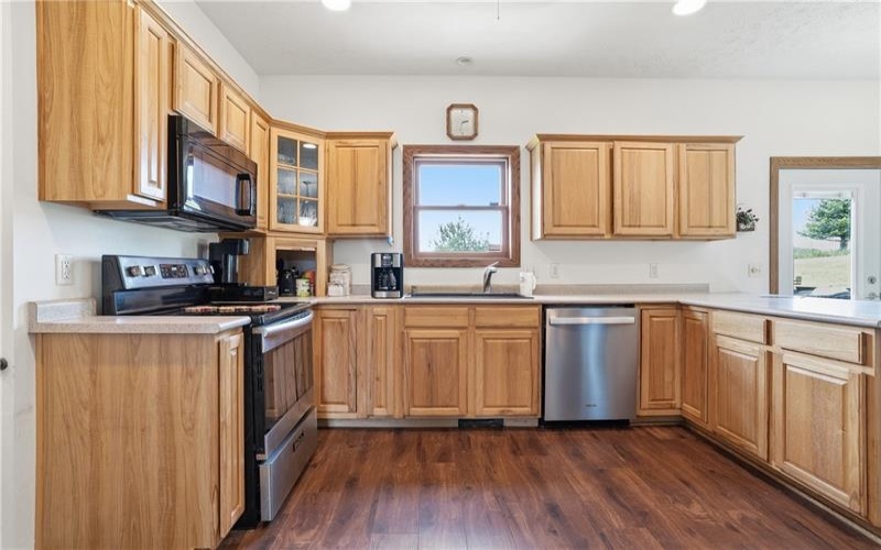 220 Main Rd, West Alexander, 15376, 4 Bedrooms Bedrooms, ,2.1 BathroomsBathrooms,Farm-acreage-lot,For Sale,Main Rd,1759950