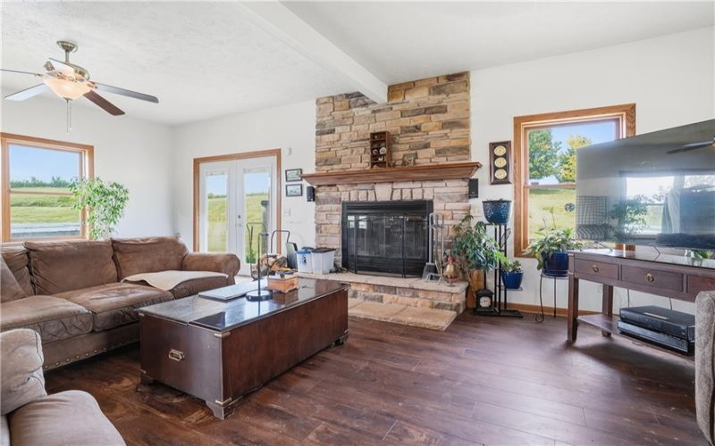 220 Main Rd, West Alexander, 15376, 4 Bedrooms Bedrooms, ,2.1 BathroomsBathrooms,Farm-acreage-lot,For Sale,Main Rd,1759950