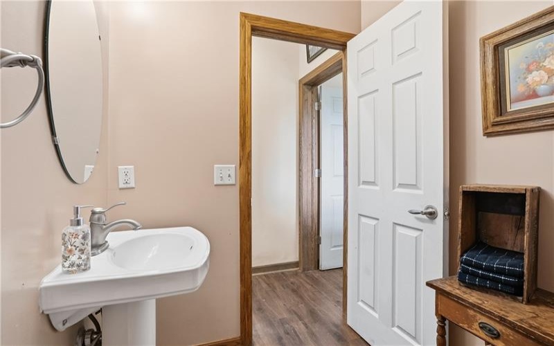 220 Main Rd, West Alexander, 15376, 4 Bedrooms Bedrooms, ,2.1 BathroomsBathrooms,Farm-acreage-lot,For Sale,Main Rd,1759950