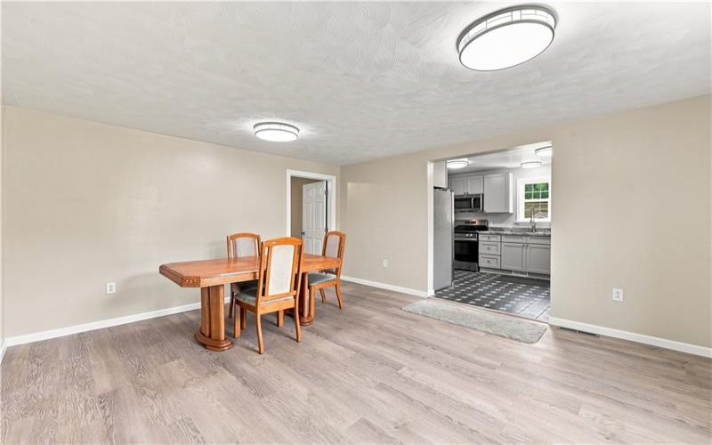 434 2nd, Sutersville, 15083, 4 Bedroom Bedrooms, 9 Room Rooms,2 BathroomBathrooms,Residential,For Sale,2nd,1769553