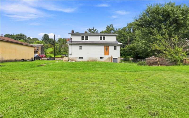 434 2nd, Sutersville, 15083, 4 Bedroom Bedrooms, 9 Room Rooms,2 BathroomBathrooms,Residential,For Sale,2nd,1769553
