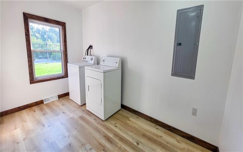1628 Smith Twp State Road, Burgettstown, 15021, 4 Bedrooms Bedrooms, 8 Rooms Rooms,2 BathroomsBathrooms,Residential,For Sale,Smith Twp State Road,1769980