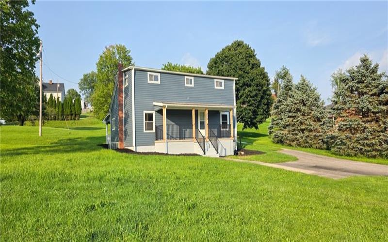 1628 Smith Twp State Road, Burgettstown, 15021, 4 Bedrooms Bedrooms, 8 Rooms Rooms,2 BathroomsBathrooms,Residential,For Sale,Smith Twp State Road,1769980