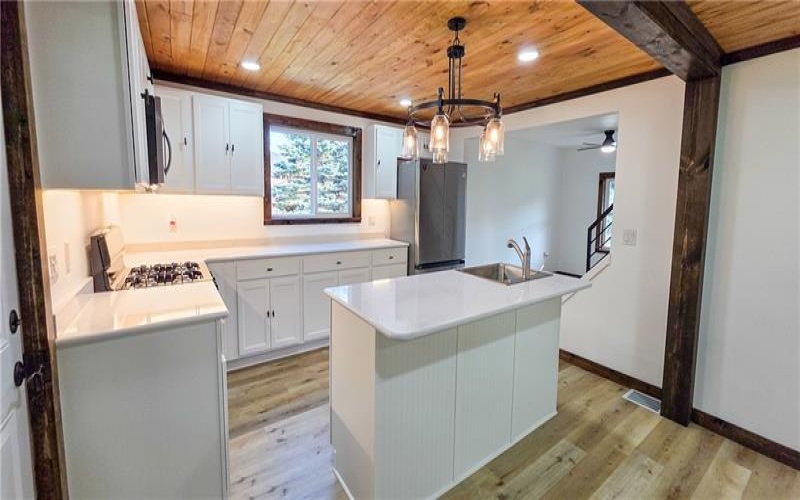 1628 Smith Twp State Road, Burgettstown, 15021, 4 Bedrooms Bedrooms, 8 Rooms Rooms,2 BathroomsBathrooms,Residential,For Sale,Smith Twp State Road,1769980